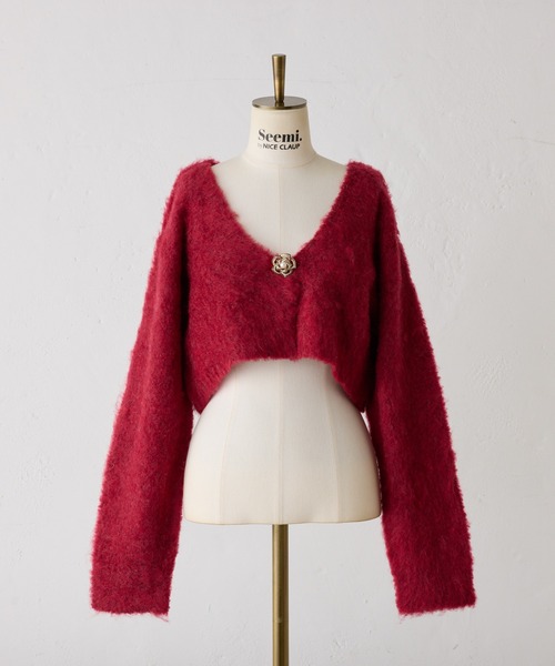 Seemi. byNICECLAUP（ シーミーバイナイスクラップ）の「【Seemi.】ブローチ付きニットショートカーディガン（カーディガン/ボレロ・レディース・レッド/グレー×ピンク/オフホワイト・FREE）」の5枚目の写真