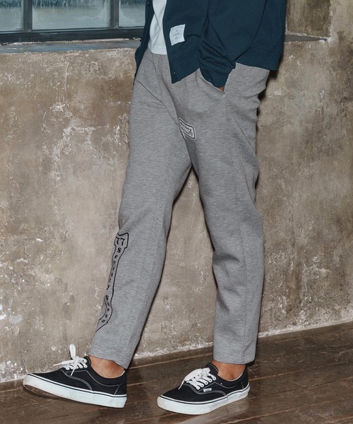 seventy seven（セブンティセブン）の「mp14172-cardboard long pants(arrow) スウェットパンツ(7725W080)（スウェットパンツ・メンズ・トップグレー/ブラック・XL/L/M/S）」の4枚目の写真