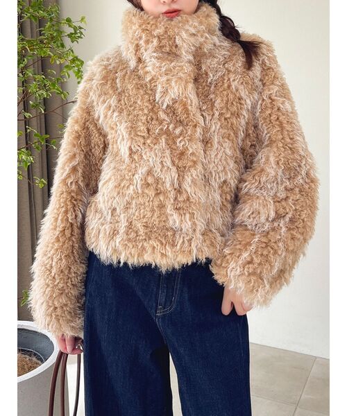 dazzlin（ダズリン）の「カールエコファーブルゾン（ブルゾン・レディース・ブルー/ピンク/チャコールグレー/アイボリー/ブラウン・FREE）」の3枚目の写真