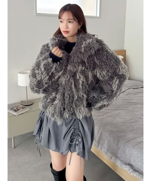 dazzlin（ダズリン）の「カールエコファーブルゾン（ブルゾン・レディース・ブルー/ピンク/チャコールグレー/アイボリー/ブラウン・FREE）」の9枚目の写真