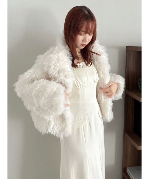 dazzlin（ダズリン）の「カールエコファーブルゾン（ブルゾン・レディース・ブルー/ピンク/チャコールグレー/アイボリー/ブラウン・FREE）」の17枚目の写真