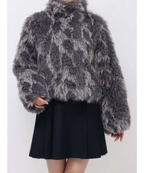 dazzlin（ダズリン）の「カールエコファーブルゾン（ブルゾン・レディース・ブルー/ピンク/チャコールグレー/アイボリー/ブラウン・FREE）」の8枚目の写真