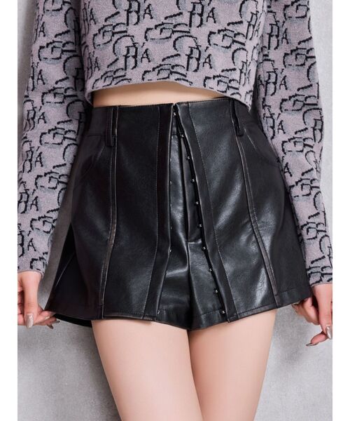 GYDA（ジェイダ）の「フェイクレザーレイヤーショートパンツ（その他パンツ・レディース・ブラウン/ブラック/アイボリー・FREE）」の19枚目の写真