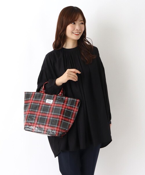 one'sterrace(ワンズテラス)の「ROOTOTE ルートート デリラミネート T(トートバッグ・レディース・グリーン系その他6/ベージュ系8/レッド系9・99)」の19枚目の写真