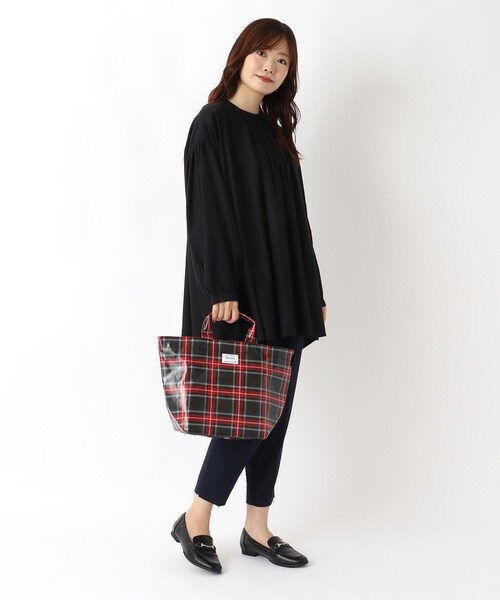 one'sterrace(ワンズテラス)の「ROOTOTE ルートート デリラミネート T(トートバッグ・レディース・グリーン系その他6/ベージュ系8/レッド系9・99)」の20枚目の写真