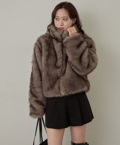 mline（エムライン）の「[mline]【新色BLK登場！】ファーアウター（その他アウター・レディース・ブラウン/ピンク/ベージュ/ブラック・FREE）」の8枚目の写真