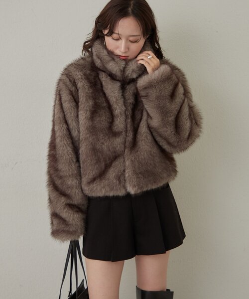 mline（エムライン）の「[mline]【新色BLK登場！】ファーアウター（その他アウター・レディース・ブラウン/ピンク/ベージュ/ブラック・FREE）」の9枚目の写真