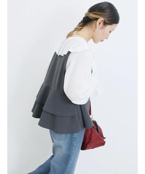 Samansa Mos2 blue（サマンサモスモスブルー）の「ラッフルカラーブラウス（シャツ/ブラウス・レディース・オフホワイト/サックスブルー/ベージュ・F）」の7枚目の写真