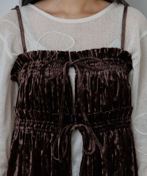 RETRO GIRL(レトロガール)の「ベロア2WAYフリルビスチェ(シャツ/ブラウス・レディース・スモークピンク/ブラック系その他/ダークブラウン・FREE)」の13枚目の写真