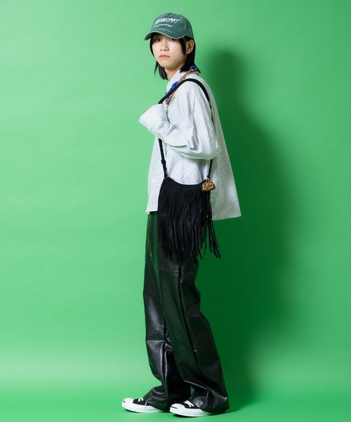 a.p.o.v.(エーピーオービー)の「a.p.o.v. クロップド丈オックスフォードストライプシャツ(シャツ/ブラウス・メンズ・ブルー/ブラック/ピンク・ONESIZE)」の7枚目の写真
