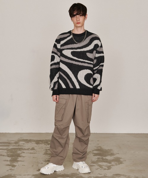 Revo.（レボ）の「マーブルカラー ジャガード モヘアタッチ 起毛 ルーズニット プルオーバー（ニット/セーター・メンズ・ブルー/イエロー/ブラック・L/M）」の13枚目の写真