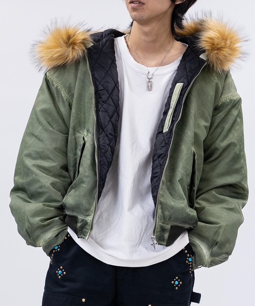 JOHN'S CLOSET（ジョンズクローゼット）の「【13】ヘビーツイル ヴィンテージ加工 フードファー ボンバージャケット（ブルゾン・メンズ・グレー/ブラック/カーキ・MEDIUM/LARGE）」の16枚目の写真