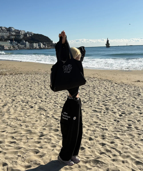 BLACKPURPLE(ブラックパープル)の「クリスタルダブルサイドバッグ BP Crystal DoubleSide Bag(ショルダーバッグ・レディース・ブラック・FREE)」の19枚目の写真