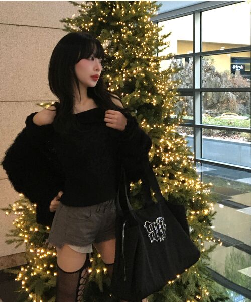 BLACKPURPLE(ブラックパープル)の「クリスタルダブルサイドバッグ BP Crystal DoubleSide Bag(ショルダーバッグ・レディース・ブラック・FREE)」の2枚目の写真