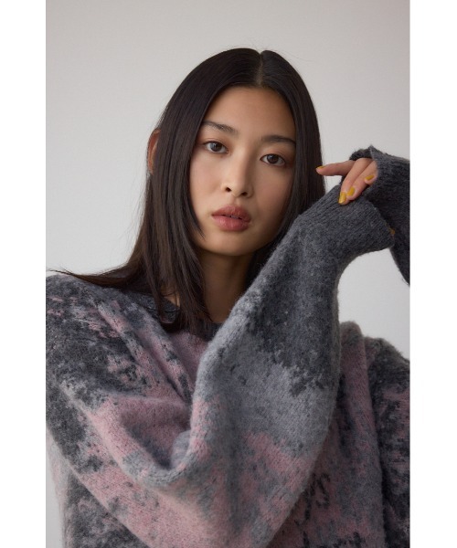 AZUL by moussy（アズールバイマウジー）の「グラデーションジャガードニット（ニット/セーター・レディース・ブラック系その他/ブラウン系その他/ピンク系その他・FREE）」の9枚目の写真
