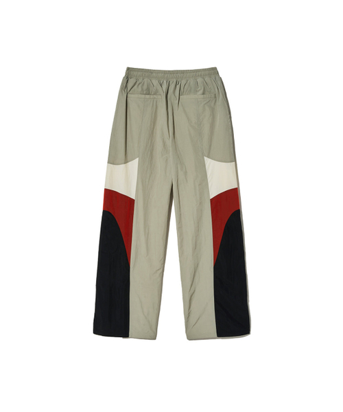 Kijun(キジュン)の「Paneled Jogger Pants Khaki Beige(スウェットパンツ・レディース・その他・MEDIUM/LARGE)」の5枚目の写真