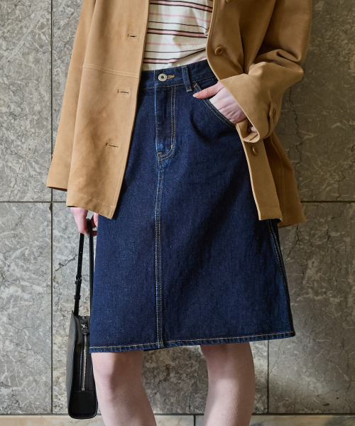 TTUDEMENT（トュードメント）の「CARPENTER DENIM MIDI SKIRT INDIGO（スカート・レディース・その他・SMALL/MEDIUM）」の2枚目の写真