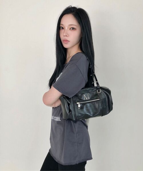 MUCENT(ムセント)の「ノックスメタルロゴアイレットストラップショルダーバッグ 男女共用(ショルダーバッグ・レディース・ブラック・FREE)」の7枚目の写真