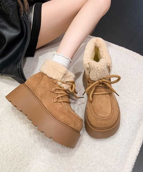 AMELY(エミリー)の「裏ボア 厚底レースアップショートブーツ(ブーツ・レディース・ブラウン/キャメル/アイボリー・40/39/38/37/36/35)」の4枚目の写真