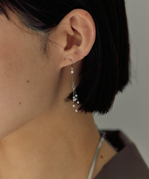 ear PAPILLONNER（イアパピヨネ）の「シャワーパールピアス（ピアス（両耳用）・レディース・シルバー/ゴールド・FREE）」の10枚目の写真