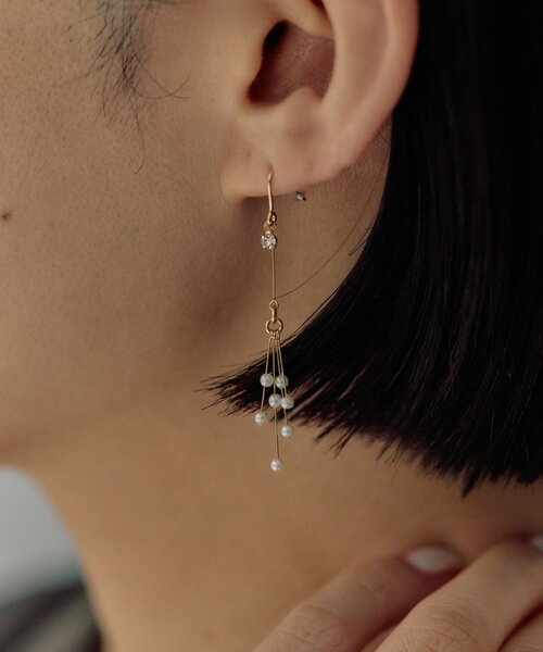 ear PAPILLONNER（イアパピヨネ）の「シャワーパールピアス（ピアス（両耳用）・レディース・シルバー/ゴールド・FREE）」の4枚目の写真
