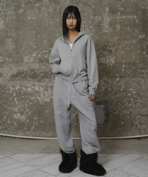 ERER(エルエル)の「Vintage Label Zip-up Hoodie Melange Gray(パーカー・レディース・アッシュグレー・1/2)」の5枚目の写真