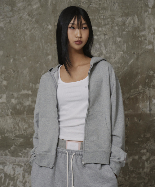 ERER(エルエル)の「Vintage Label Zip-up Hoodie Melange Gray(パーカー・レディース・アッシュグレー・1/2)」の6枚目の写真
