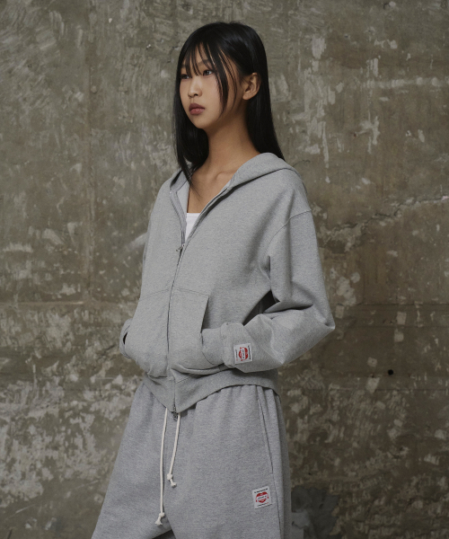 ERER(エルエル)の「Vintage Label Zip-up Hoodie Melange Gray(パーカー・レディース・アッシュグレー・1/2)」の7枚目の写真