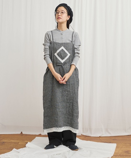 fig Ｌondon（フィグロンドン）の「Oolong apron dress（ワンピース・レディース・ブラック/チェック/ホワイト・FREE）」の19枚目の写真
