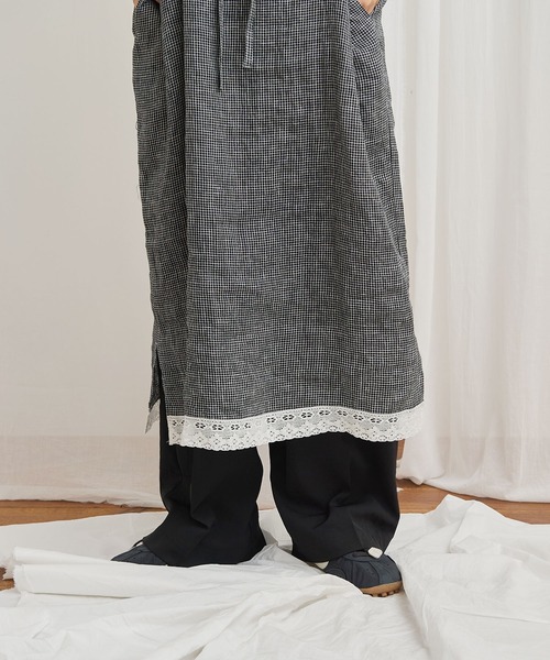 fig Ｌondon（フィグロンドン）の「Oolong apron dress（ワンピース・レディース・ブラック/チェック/ホワイト・FREE）」の22枚目の写真