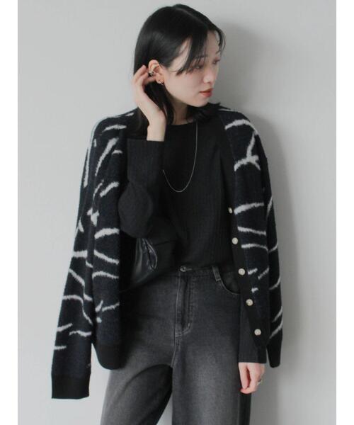 Samansa Mos2 blue（サマンサモスモスブルー）の「◎ニュアンス柄ニットCD（カーディガン/ボレロ・レディース・グレー/ブラック/キナリ・F）」の4枚目の写真