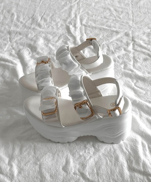 Shoes in Closet(シューズインクローゼット)の「【間もなく入荷!】+9.0㎝ 超軽量 厚底 スタイルアップソール シアー ギャザー ベルト サンダル 5482(サンダル・レディース・ホワイト/ブラック×ブラック/グレー/ピンク・L/M/S/XS/3L/LL)」の20枚目の写真
