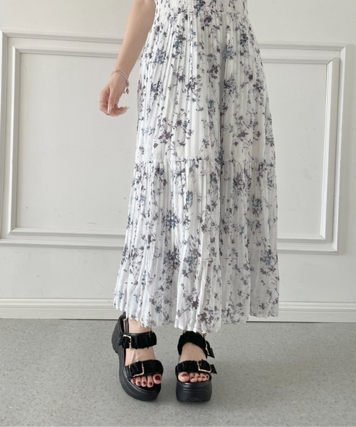Shoes in Closet(シューズインクローゼット)の「【間もなく入荷!】+9.0㎝ 超軽量 厚底 スタイルアップソール シアー ギャザー ベルト サンダル 5482(サンダル・レディース・ホワイト/ブラック×ブラック/グレー/ピンク・L/M/S/XS/3L/LL)」の16枚目の写真
