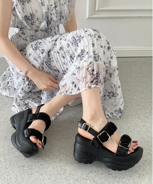 Shoes in Closet(シューズインクローゼット)の「【間もなく入荷!】+9.0㎝ 超軽量 厚底 スタイルアップソール シアー ギャザー ベルト サンダル 5482(サンダル・レディース・ホワイト/ブラック×ブラック/グレー/ピンク・L/M/S/XS/3L/LL)」の14枚目の写真