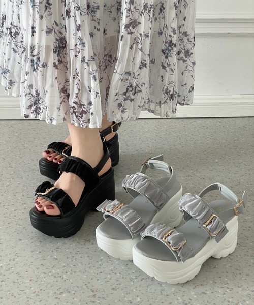 Shoes in Closet(シューズインクローゼット)の「【間もなく入荷!】+9.0㎝ 超軽量 厚底 スタイルアップソール シアー ギャザー ベルト サンダル 5482(サンダル・レディース・ホワイト/ブラック×ブラック/グレー/ピンク・L/M/S/XS/3L/LL)」の8枚目の写真