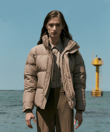 NONBLANK（ノンブランク）の「プファーショートダウンジャケット_LIGHT BROWN（ダウンジャケット/コート）」