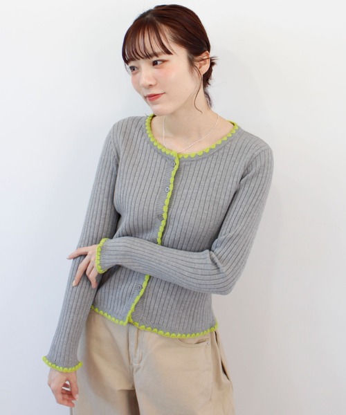 ABYS（アビス）の「《26SS 新作》配色ステッチニットカーディガン（カーディガン/ボレロ・レディース・ブルー/グレー/ブラウン/ライトグレー/ピンク・FREE）」の2枚目の写真