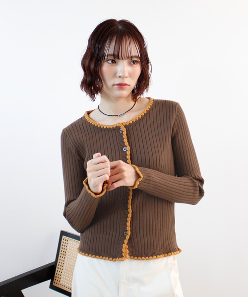 ABYS（アビス）の「《26SS 新作》配色ステッチニットカーディガン（カーディガン/ボレロ・レディース・ブルー/グレー/ブラウン/ライトグレー/ピンク・FREE）」の11枚目の写真