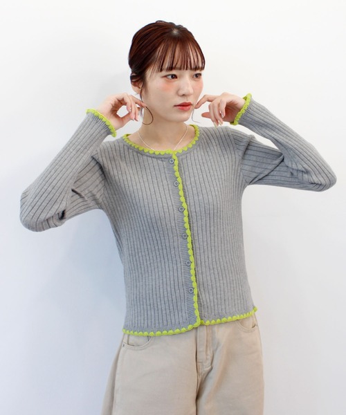 ABYS（アビス）の「《26SS 新作》配色ステッチニットカーディガン（カーディガン/ボレロ・レディース・ブルー/グレー/ブラウン/ライトグレー/ピンク・FREE）」の10枚目の写真