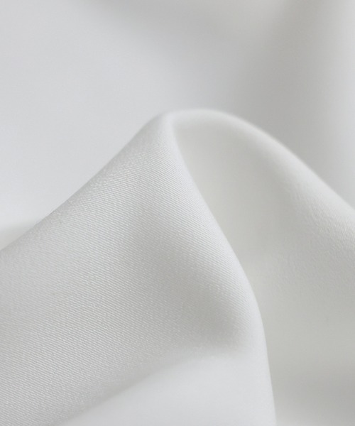antiqua(アンティカ)の「バルーンスリーブ シャツ(シャツ/ブラウス・レディース・ブラック/ホワイト・ONESIZE)」の7枚目の写真