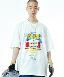 COME（シーオーエムイー）の「[UNISEX] C.O.M.E Motorsports Oversized Printed Cotton-Jersey T-Shirt (White)（Tシャツ/カットソー）」