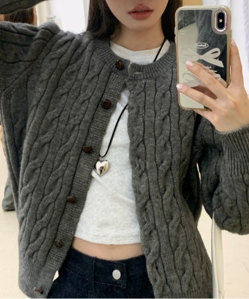 Vipoa(ヴィポア)の「simple knit cardigan(カーディガン/ボレロ・レディース・ブルー/グレー/ブラウン/カーキ/ネイビー・FREE)」の17枚目の写真