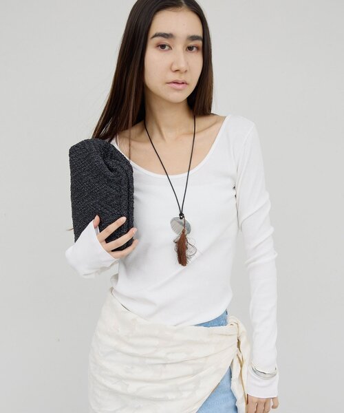 GALLARDAGALANTE（ガリャルダガランテ）の「【前後2WAY】ハイツイストリブロンTee（Tシャツ/カットソー・レディース・レッド/ホワイト/ブラック・FREE）」の20枚目の写真