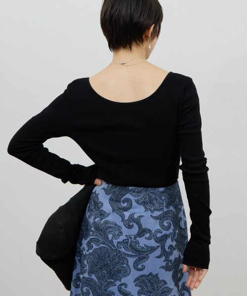 GALLARDAGALANTE（ガリャルダガランテ）の「【前後2WAY】ハイツイストリブロンTee（Tシャツ/カットソー・レディース・レッド/ホワイト/ブラック・FREE）」の7枚目の写真