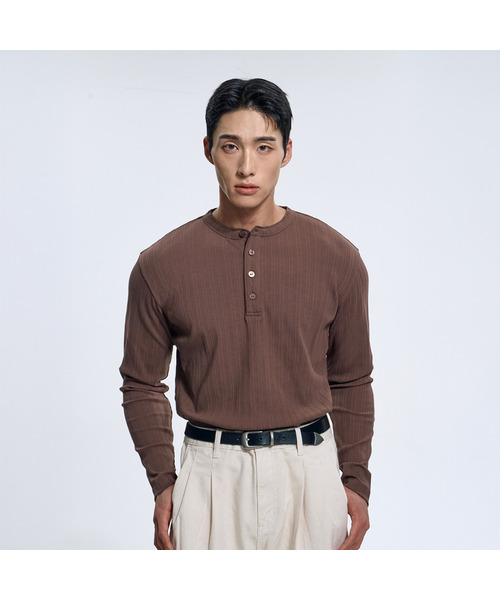 TOLANCE(トランス)の「ヘンリーネックマッスルフィットリブロングスリーブ3カラー(Tシャツ/カットソー・メンズ・ブラック/ブラウン/アイボリー・MEDIUM/LARGE/X-LARGE)」の3枚目の写真