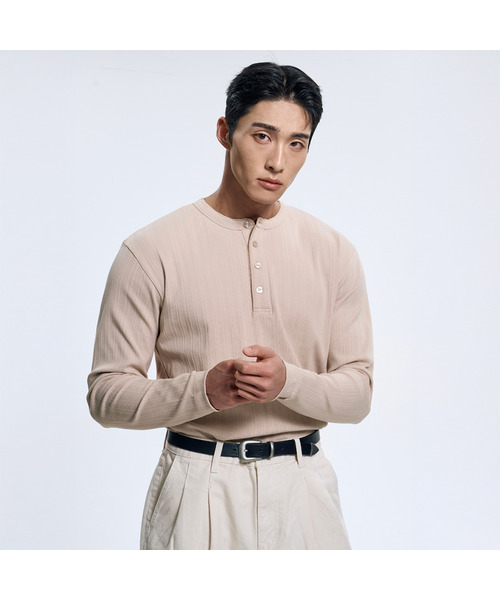 TOLANCE(トランス)の「ヘンリーネックマッスルフィットリブロングスリーブ3カラー(Tシャツ/カットソー・メンズ・ブラック/ブラウン/アイボリー・MEDIUM/LARGE/X-LARGE)」の2枚目の写真