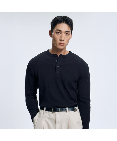TOLANCE(トランス)の「ヘンリーネックマッスルフィットリブロングスリーブ3カラー(Tシャツ/カットソー・メンズ・ブラック/ブラウン/アイボリー・MEDIUM/LARGE/X-LARGE)」の1枚目の写真