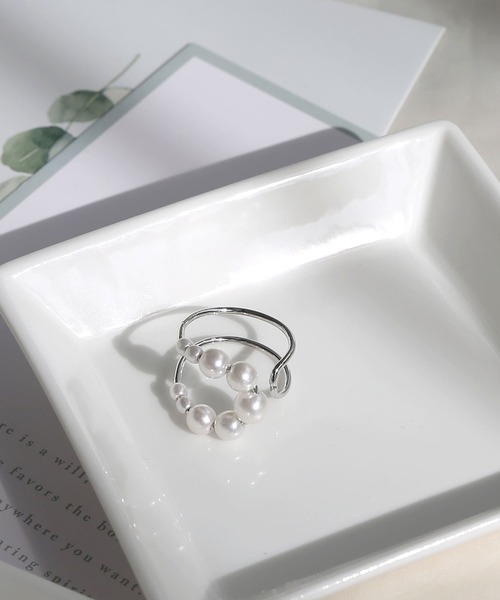 colleca la（コレカラ）の「グラデーションパールアーチリング（リング・レディース・シルバー/ゴールド・FREE）」の2枚目の写真