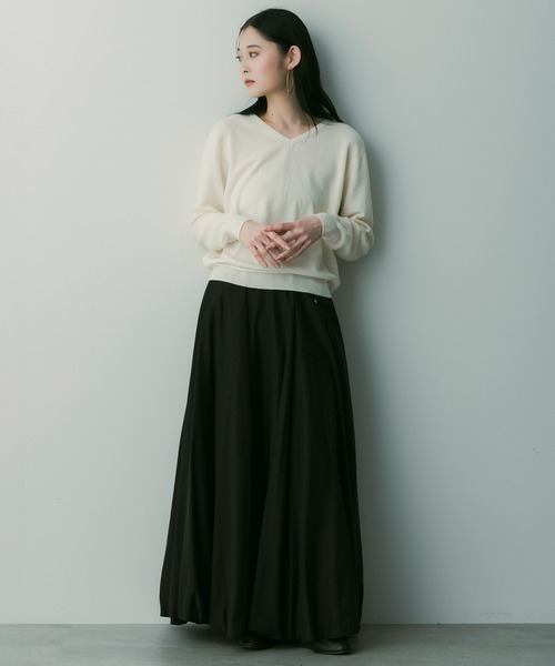 SERENO(セレーノ)の「カシミヤブレンドVネックニット(ニット/セーター・レディース・パープル/ダークグレー/ダークブラウン/ライトイエロー/オフホワイト・ONESIZE)」の20枚目の写真