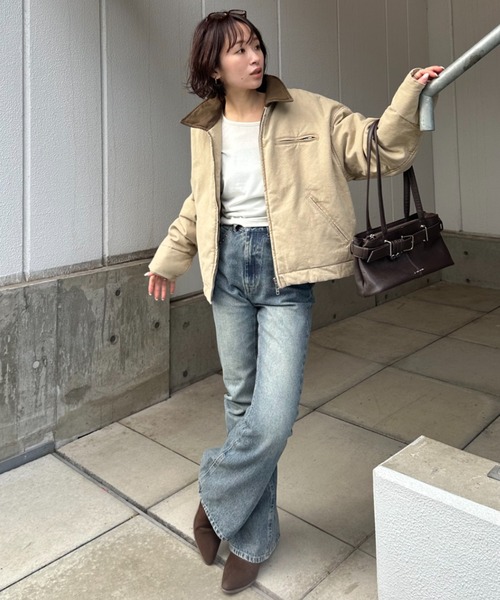 RAY CASSIN(レイカズン)の「ロゴ刺繍スタッズ細フレアデニムパンツ(デニムパンツ・レディース・スカイブルー/ネイビー/ブルー・M/S)」の16枚目の写真